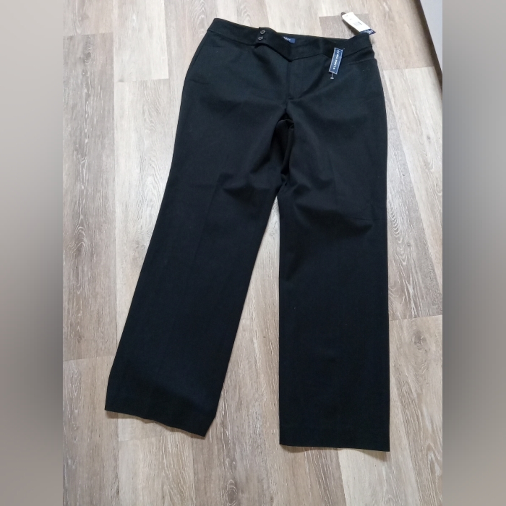 Chaps Womens 16W Regular Length Black Slimming Fit pants NWT NEW